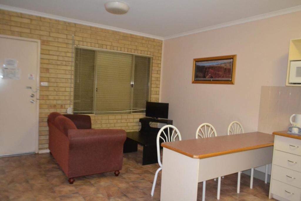 The Lodge Motel Порт Хедланд Стая снимка