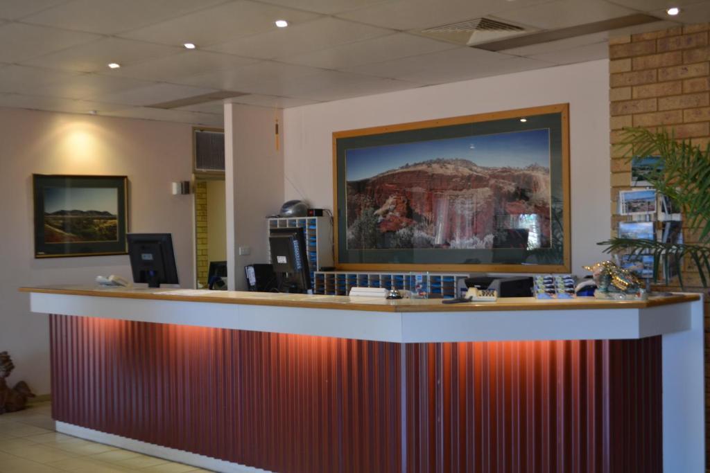 The Lodge Motel Порт Хедланд Екстериор снимка