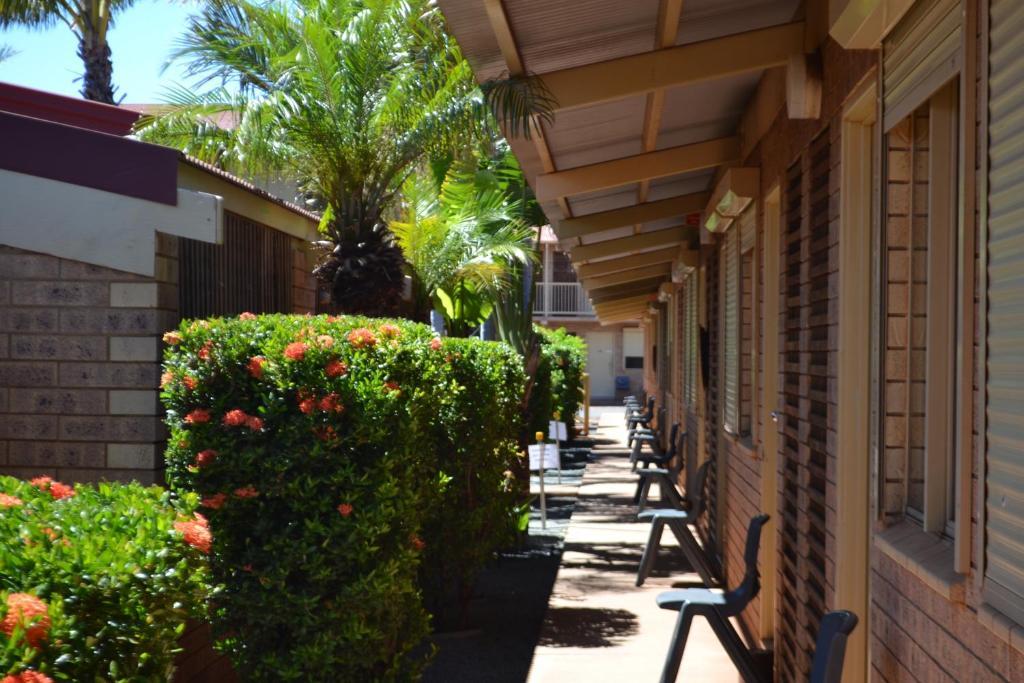 The Lodge Motel Порт Хедланд Екстериор снимка