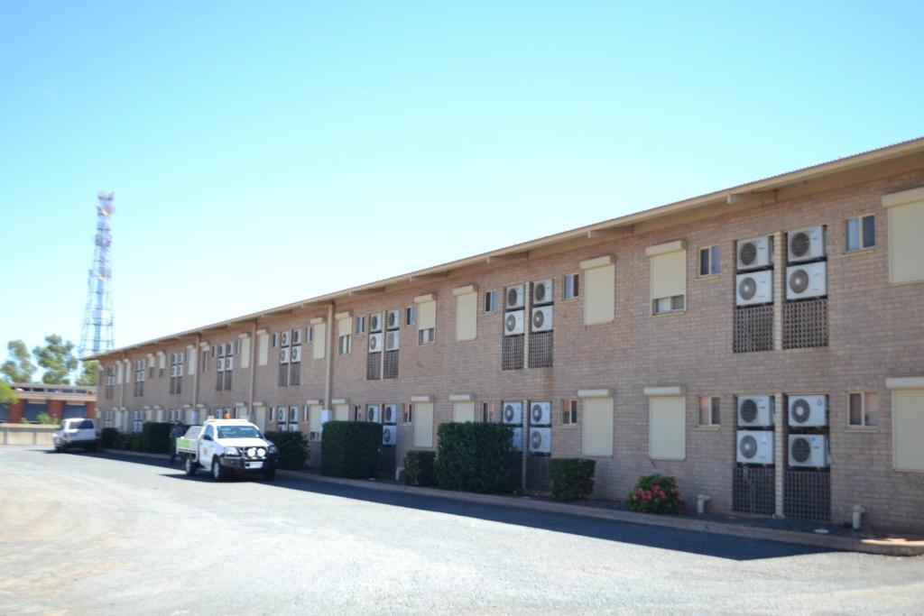 The Lodge Motel Порт Хедланд Екстериор снимка