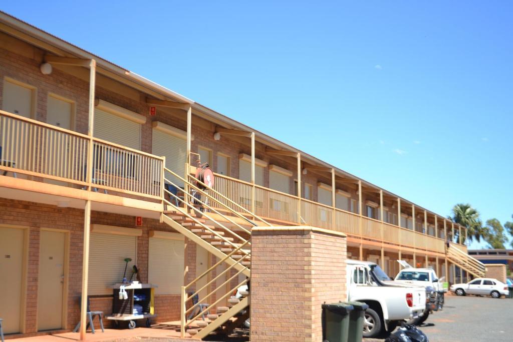 The Lodge Motel Порт Хедланд Екстериор снимка